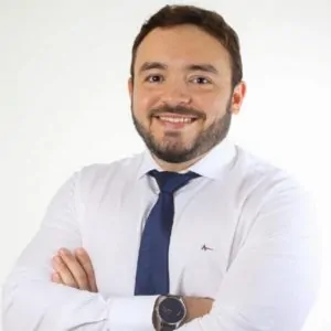 Dr. Vinícius Nunes de Paiva Saraiva