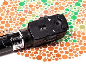 TESTE DE SENSIBILIDADE ÀS CORES